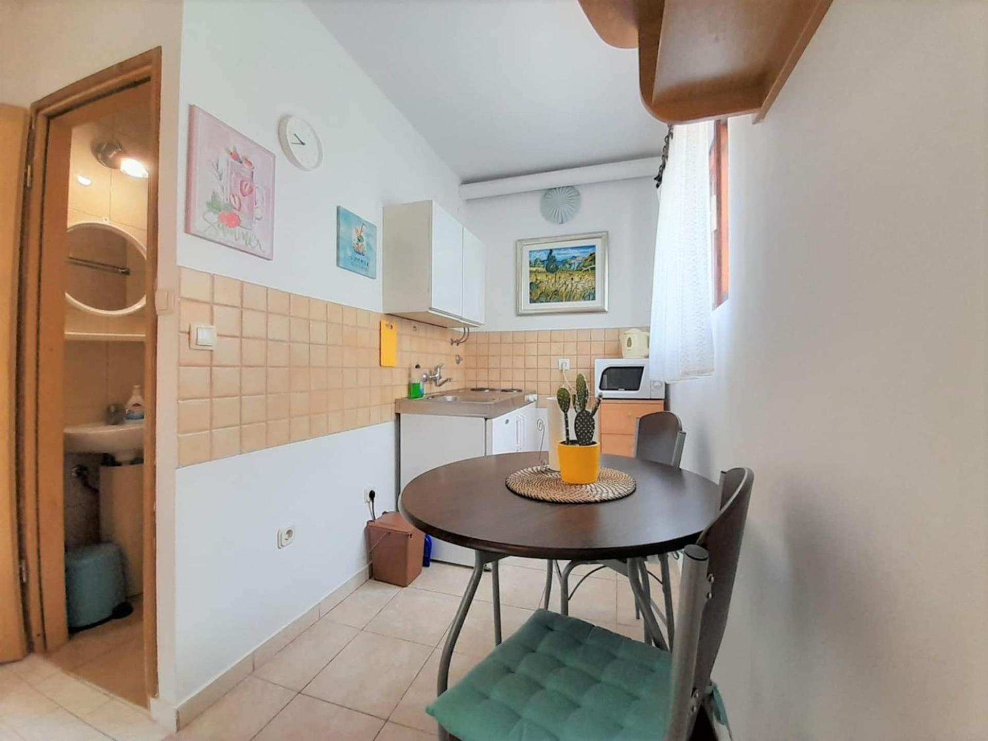 Lovely Studio Malina Close To The Beach Krk Town Exterior foto